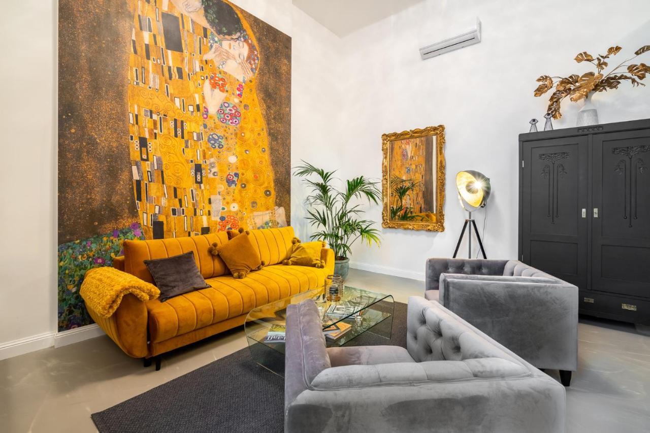 The Kiss - Luxurioeses City Loft Am Naschmarkt Vienne Extérieur photo